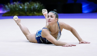 Ritmica: Sofia Raffaeli trionfa nella Coppa del Mondo di Milano