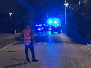 Tragedia a Marotta: uomo armato irrompe a festa di compleanno, una morta e una ferita