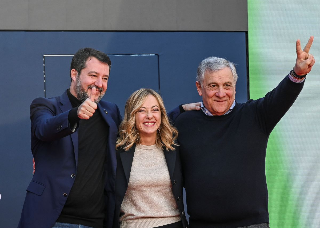 Ancona: il Governo in visita alle Marche con Meloni, Tajani e Salvini; polemiche dall’opposizione