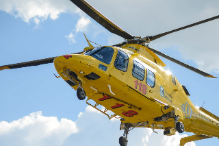 Grave incidente in A14 tra Marotta e Senigallia, un motociclista in codice rosso