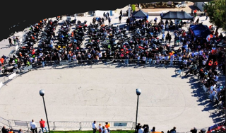 Senigallia, tutti a sgasare alla Rotonda in ricordo di Luca Bergamaschi