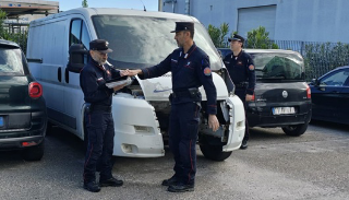 Maxi abuso di auto abbandonate: sanzioni per 38 mila euro